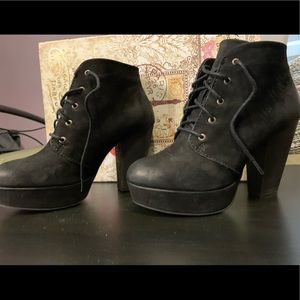 Steve Madden (Rasby) Booties
